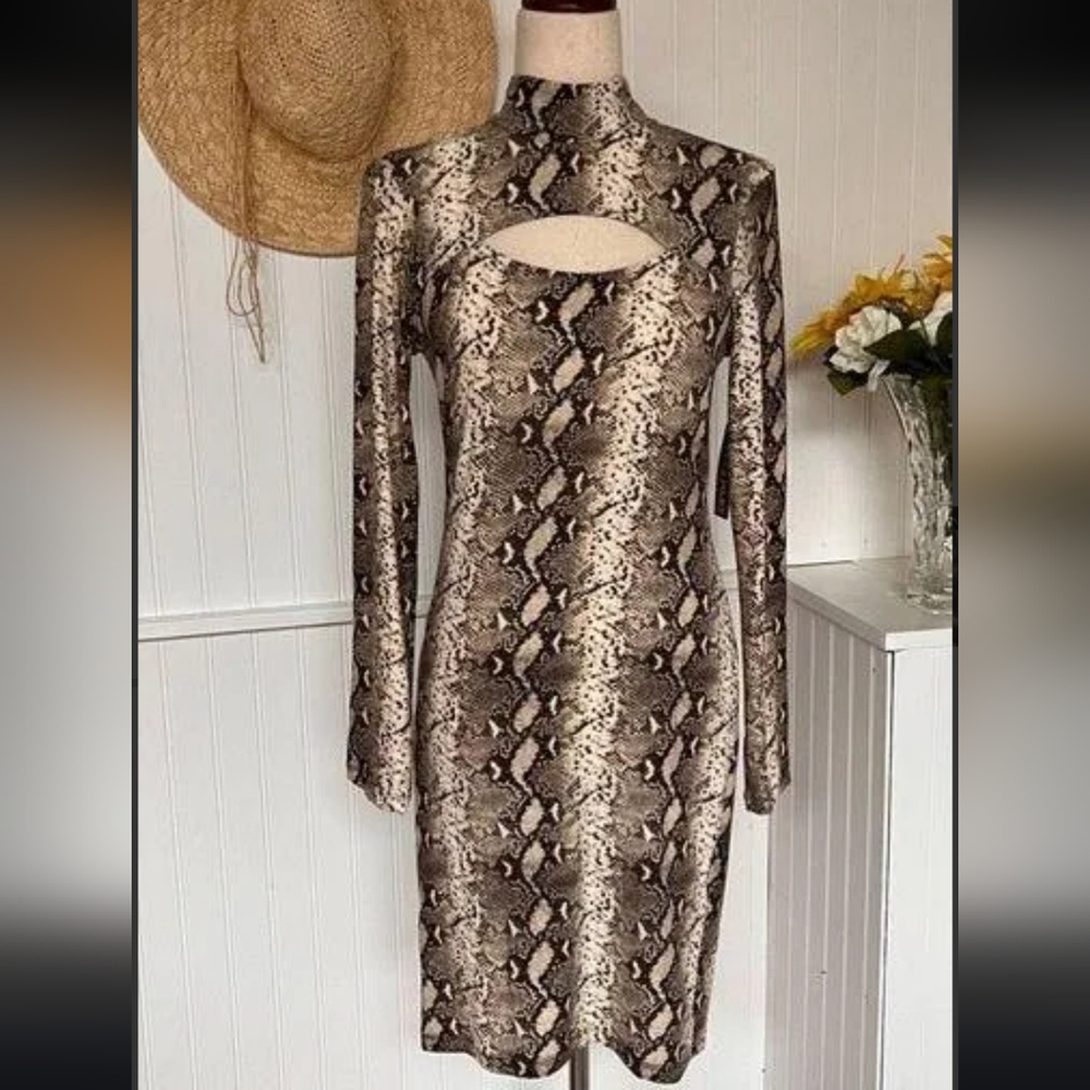 Long Sleeve Snake Print Dress